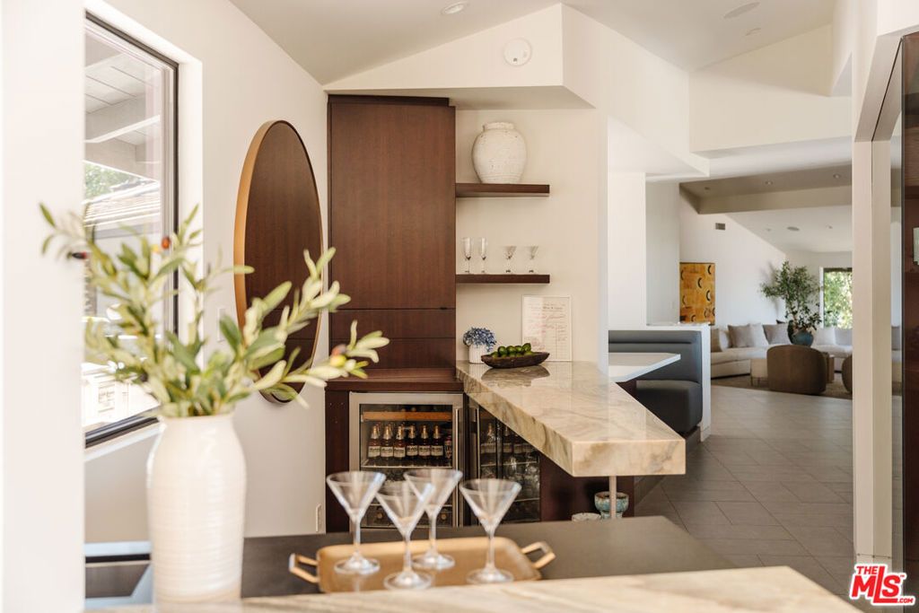 Image 19 of property listing at 4 Buckboard Lane, Rolling Hills, CA 90274