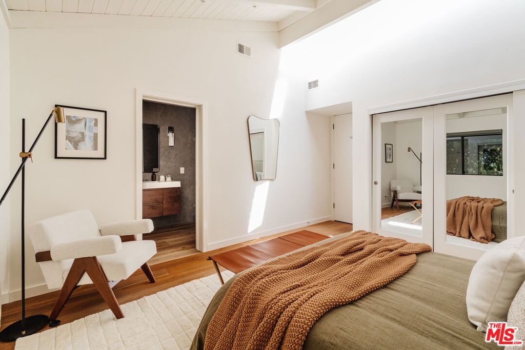 Image 29 of property listing at 4 Buckboard Lane, Rolling Hills, CA 90274