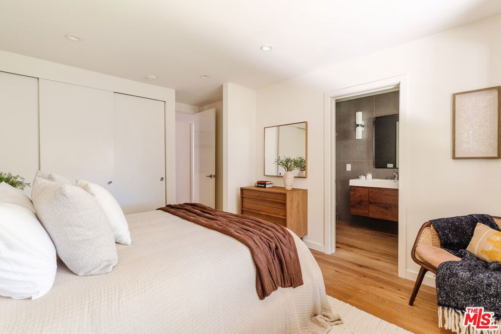 Image 34 of property listing at 4 Buckboard Lane, Rolling Hills, CA 90274