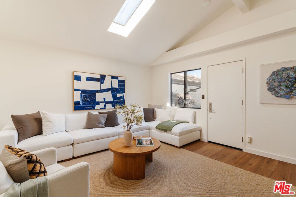 Image 37 of property listing at 4 Buckboard Lane, Rolling Hills, CA 90274