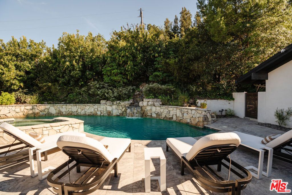 Image 44 of property listing at 4 Buckboard Lane, Rolling Hills, CA 90274