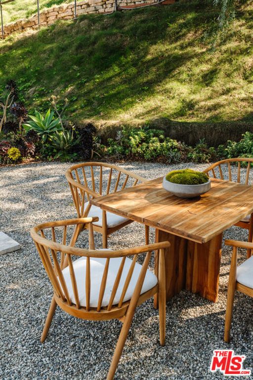 Image 47 of property listing at 4 Buckboard Lane, Rolling Hills, CA 90274