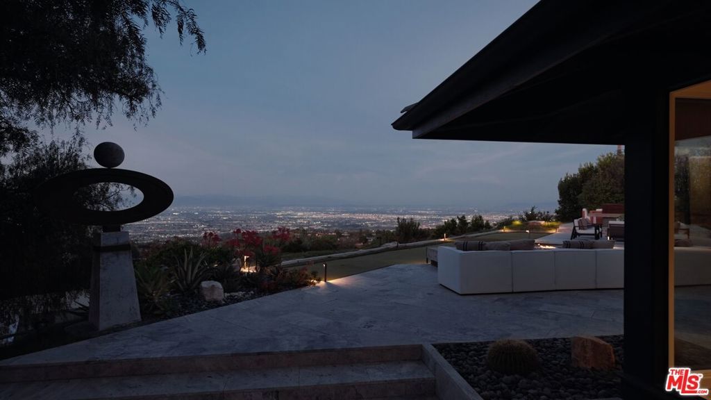 Image 52 of property listing at 4 Buckboard Lane, Rolling Hills, CA 90274