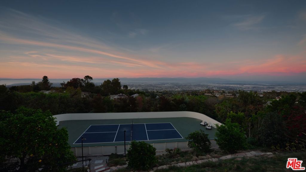 Image 54 of property listing at 4 Buckboard Lane, Rolling Hills, CA 90274