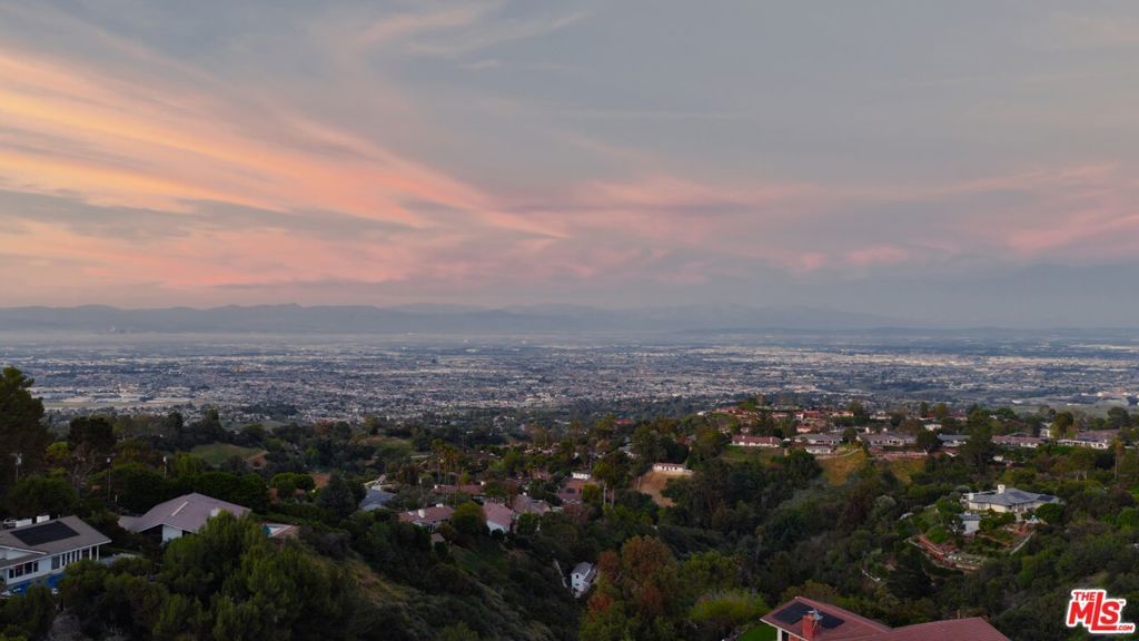 Image 61 of property listing at 4 Buckboard Lane, Rolling Hills, CA 90274