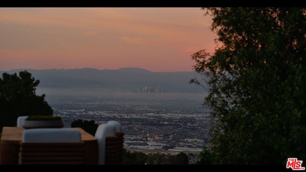 Image 62 of property listing at 4 Buckboard Lane, Rolling Hills, CA 90274