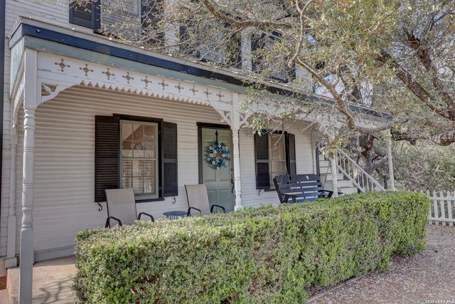 507 W Travis, Fredericksburg, TX 78624