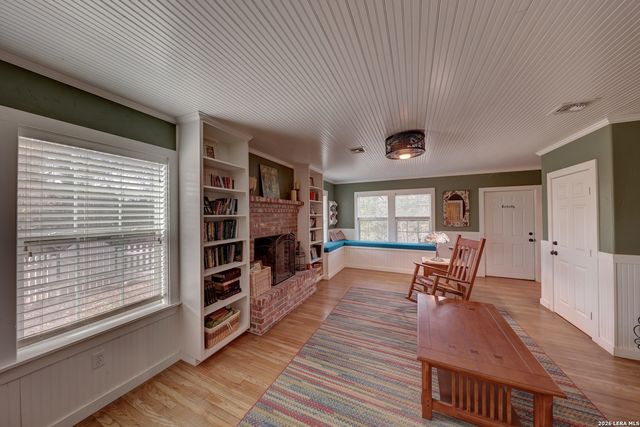 507 W Travis, Fredericksburg, TX 78624