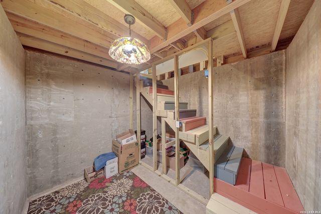 507 W Travis, Fredericksburg, TX 78624