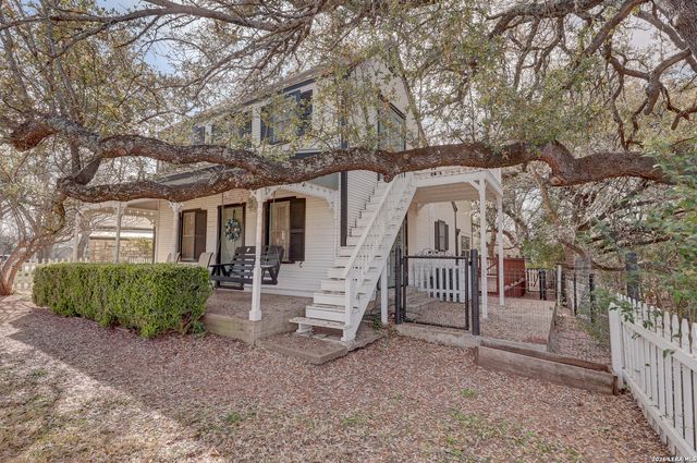 507 W Travis, Fredericksburg, TX 78624