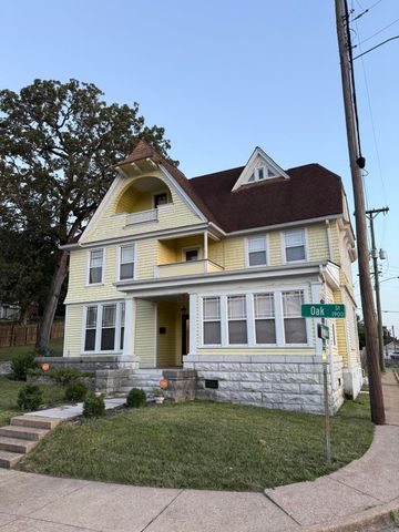 1900 Oak Street, Chattanooga, TN 37404