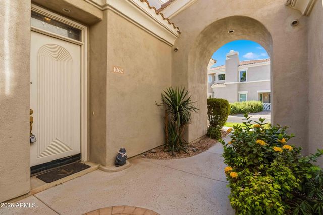 3800 S CANTABRIA Circle 1062, Chandler, AZ 85248