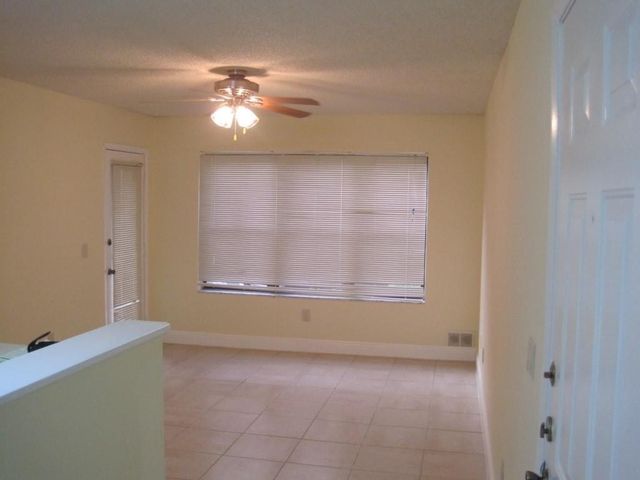 4221 W Mcnab Road 29, Pompano Beach, FL 33069