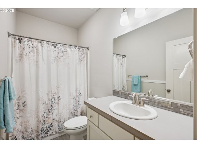 3823 S 40TH Pl, Ridgefield, WA 98642