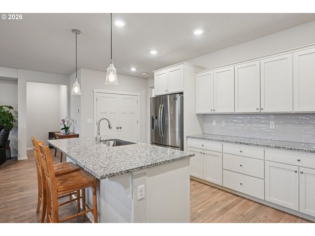 3823 S 40TH Pl, Ridgefield, WA 98642