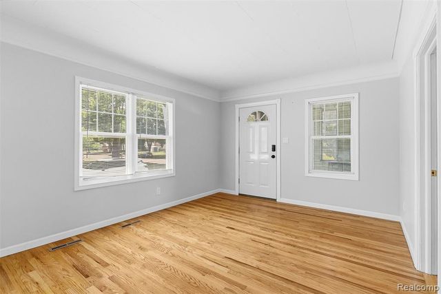 1709 Michigan Avenue, Bay City, MI 48708