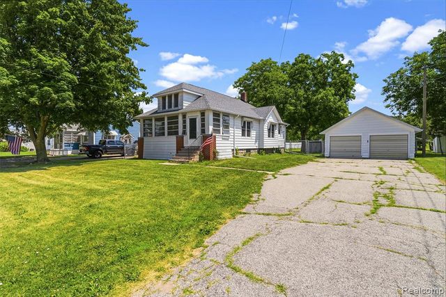 1709 Michigan Avenue, Bay City, MI 48708