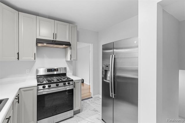 1709 Michigan Avenue, Bay City, MI 48708