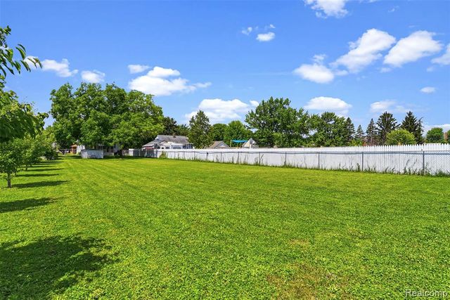 1709 Michigan Avenue, Bay City, MI 48708