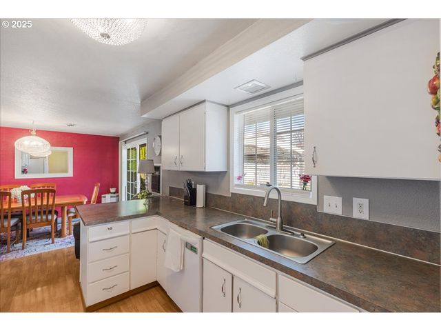 13012 Ne 76TH St, Vancouver, WA 98682