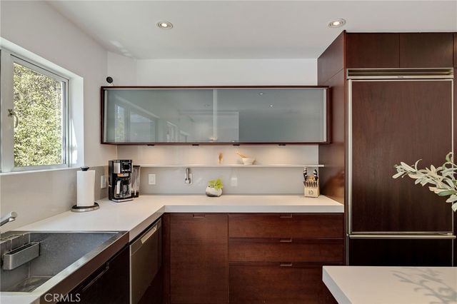 27 Driftwood Street, Marina Del Rey, CA 90292