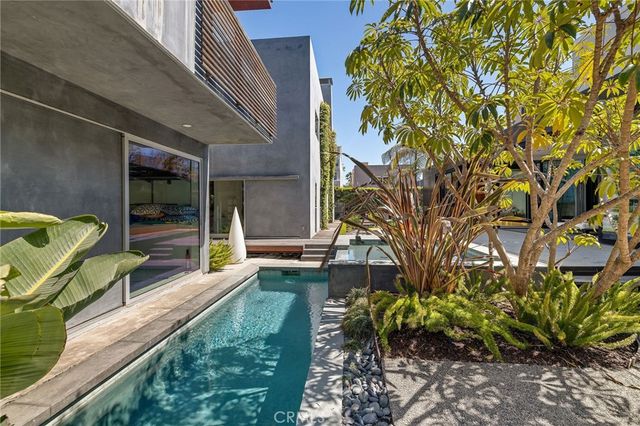 27 Driftwood Street, Marina Del Rey, CA 90292