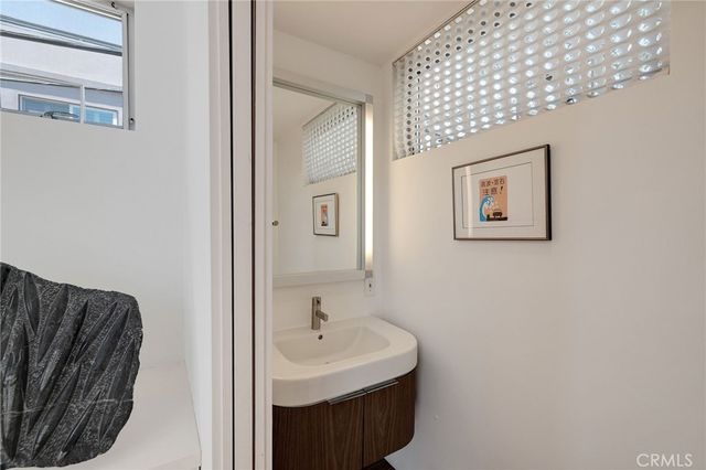 27 Driftwood Street, Marina Del Rey, CA 90292