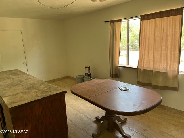 9220 W Ira Street, Tucson, AZ 85735