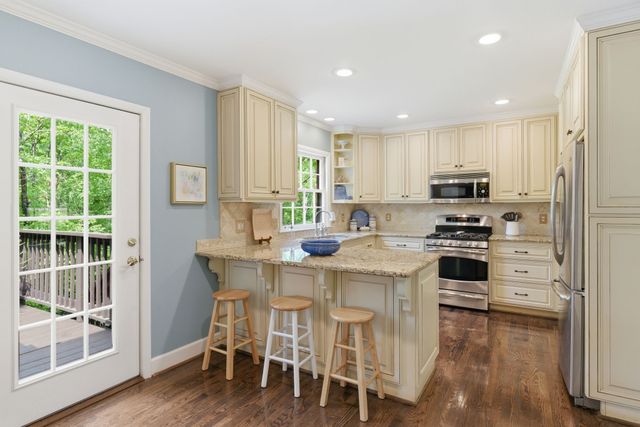 5802 Vine Ridge Dr, Nashville, TN 37205