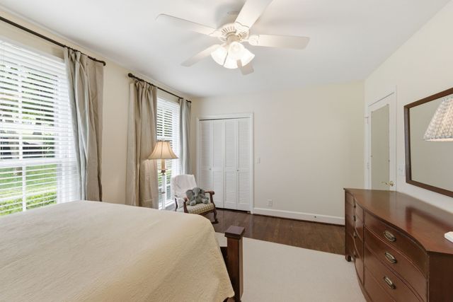 5802 Vine Ridge Dr, Nashville, TN 37205