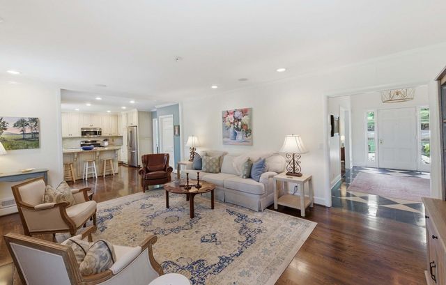 5802 Vine Ridge Dr, Nashville, TN 37205
