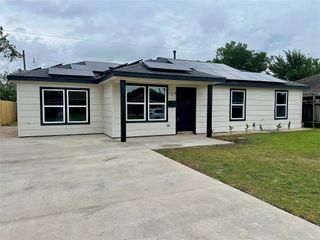 1127 Roper Street, Houston, TX 77034