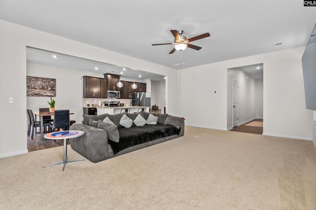 1145 Crescent Moon Loop, Hopkins, SC 29061