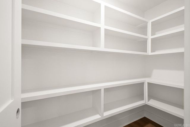 10600 Crestdale Lane, Little Rock, AR 72212