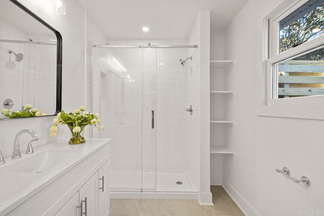 10600 Crestdale Lane, Little Rock, AR 72212