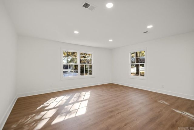 10600 Crestdale Lane, Little Rock, AR 72212