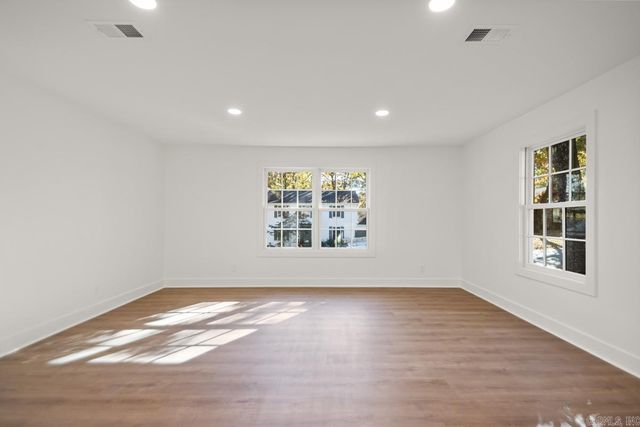 10600 Crestdale Lane, Little Rock, AR 72212