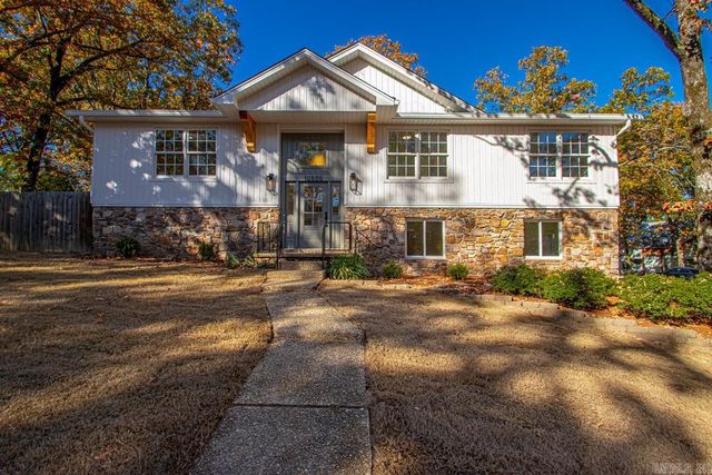 10600 Crestdale Lane, Little Rock, AR 72212