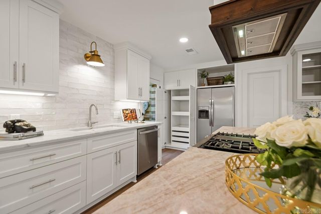 10600 Crestdale Lane, Little Rock, AR 72212