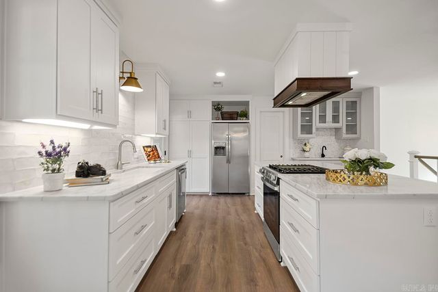 10600 Crestdale Lane, Little Rock, AR 72212