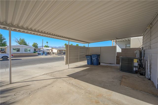 2588 Via Arroyo, Bullhead City, AZ 86442