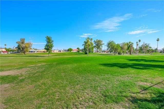 2588 Via Arroyo, Bullhead City, AZ 86442