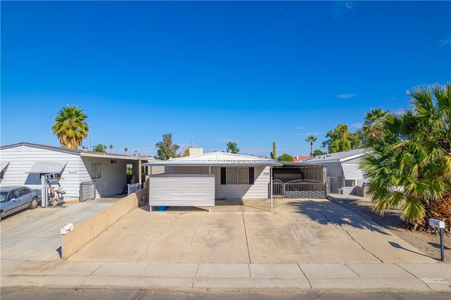 2588 Via Arroyo, Bullhead City, AZ 86442