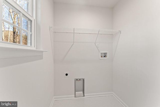 2770 FREDERICKS HALL RD, Mineral, VA 23117