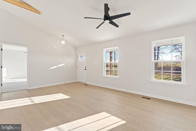 2770 FREDERICKS HALL RD, Mineral, VA 23117