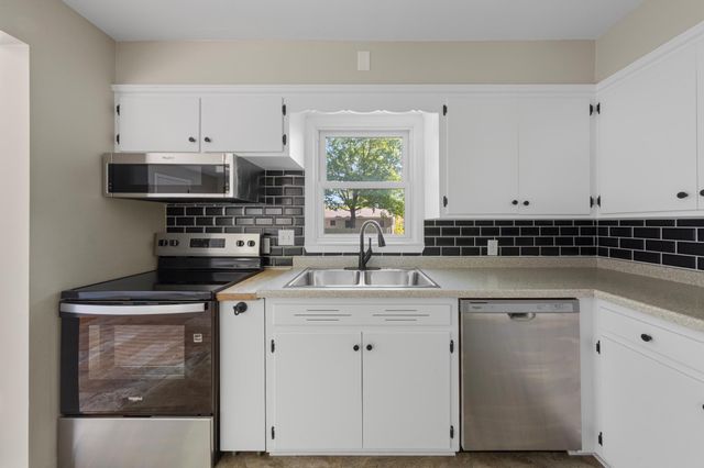123 Thayer Avenue, Mankato, MN 56001