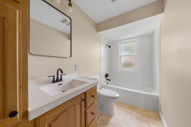 123 Thayer Avenue, Mankato, MN 56001