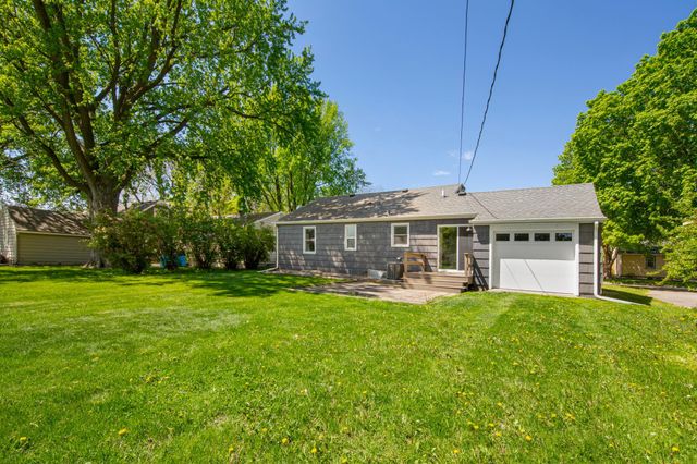 123 Thayer Avenue, Mankato, MN 56001