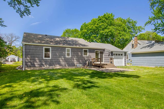 123 Thayer Avenue, Mankato, MN 56001