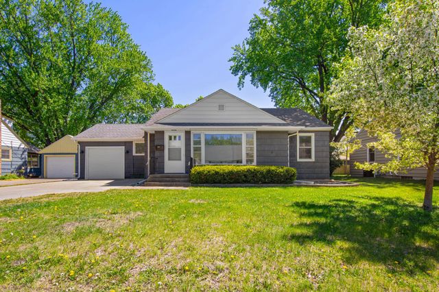 123 Thayer Avenue, Mankato, MN 56001